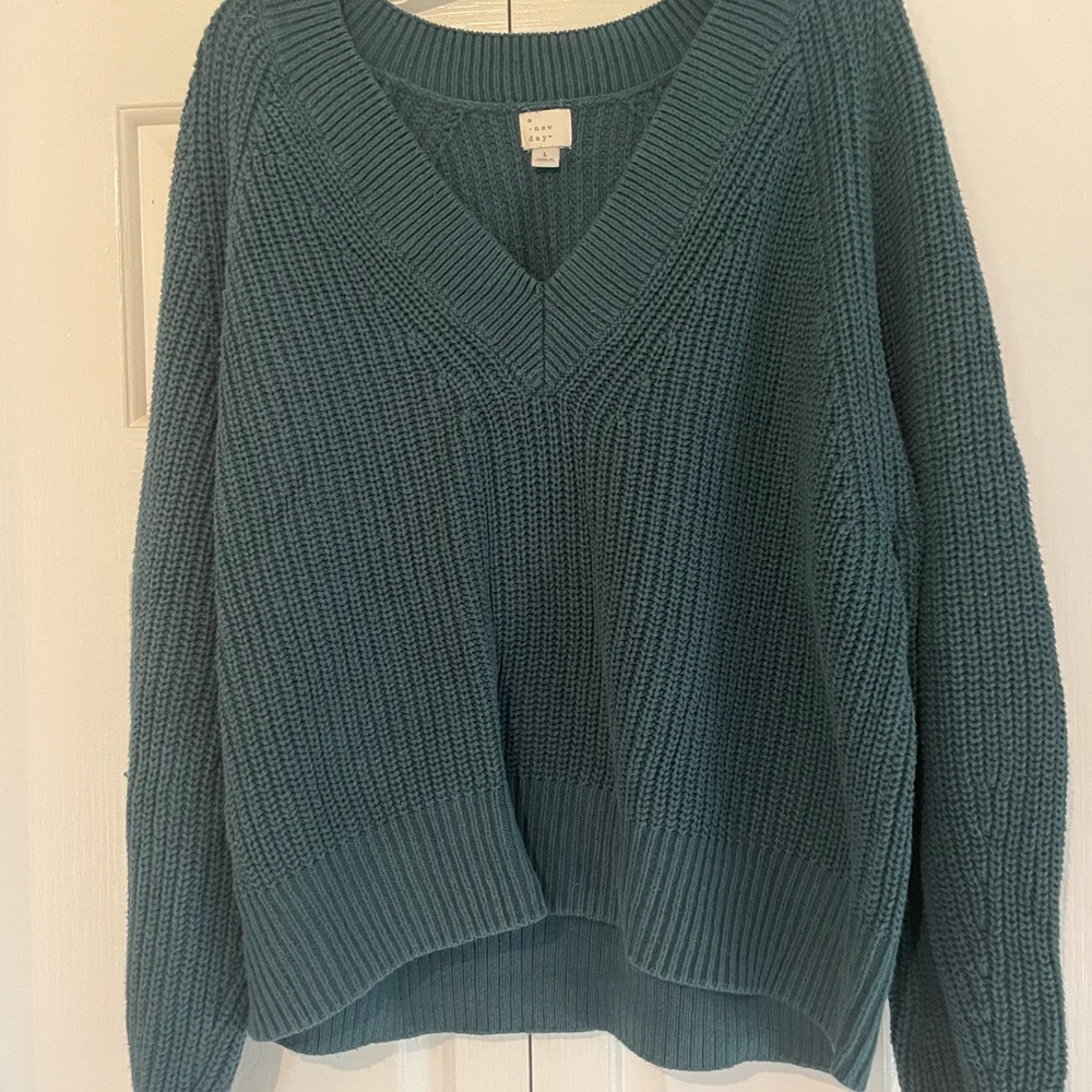 A New Day - Cozy V-Neck Sweater in Teal